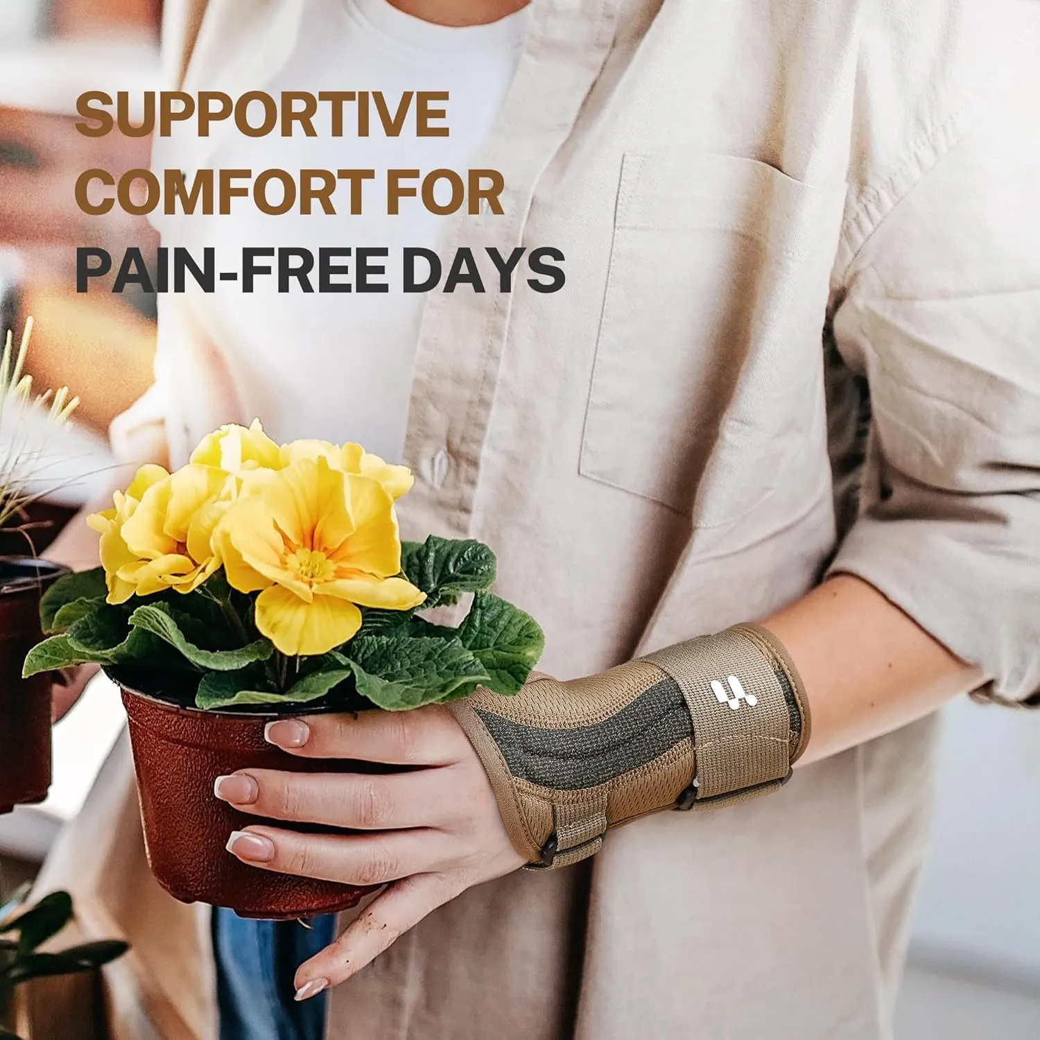 Carpal Tunnel Wrist Brace For Work With Splint and Palm Cushion, Wrist Pain Relief Support for Men and Women, Ideal for Carpal Tunnel, Tendinitis, Arthritis (Right Hand, S/M)